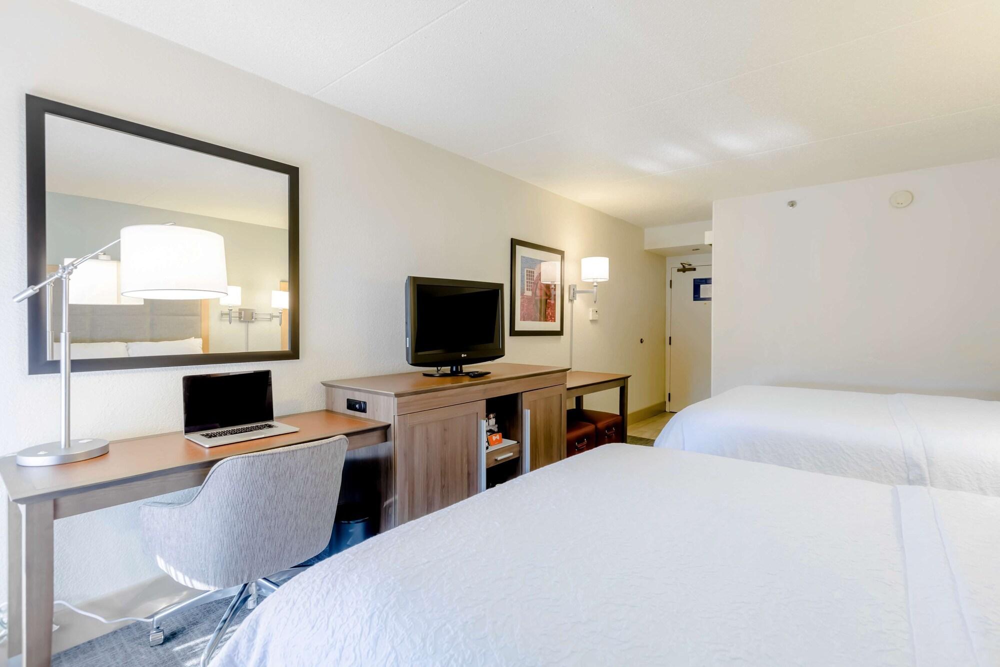 Hampton Inn St Charles St Peters Saint Charles Экстерьер фото