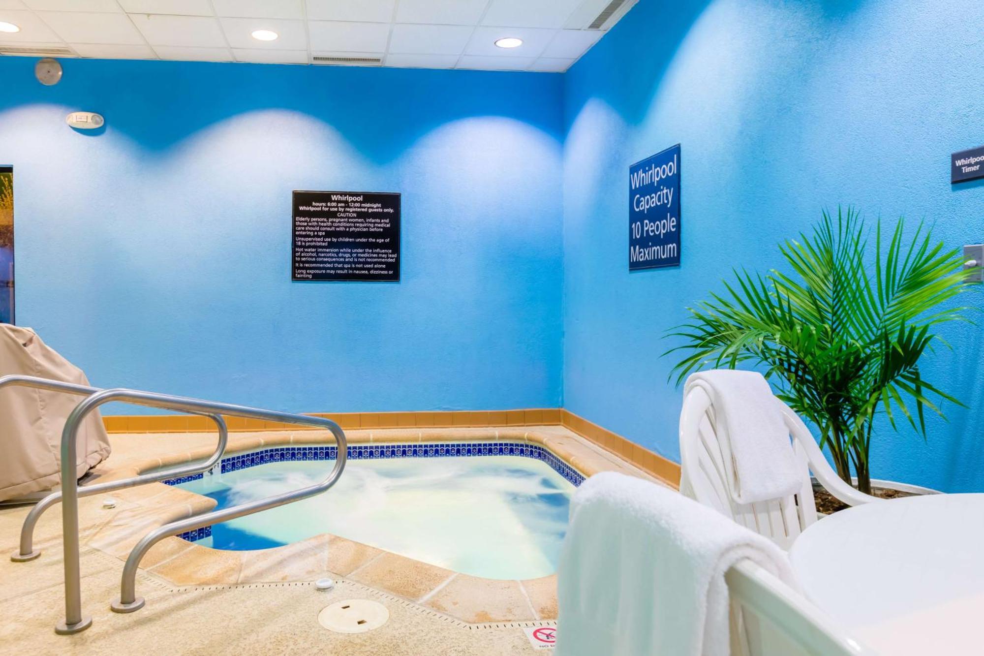 Hampton Inn St Charles St Peters Saint Charles Экстерьер фото